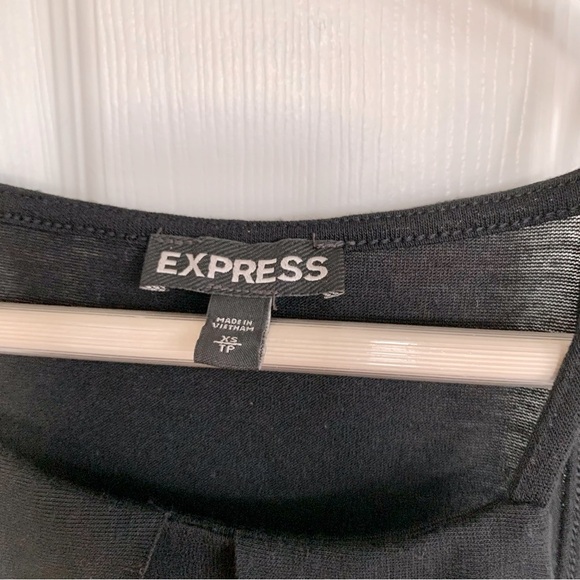 Black High-Neck Ruffle Knit Cami Top - Picture 4 of 4